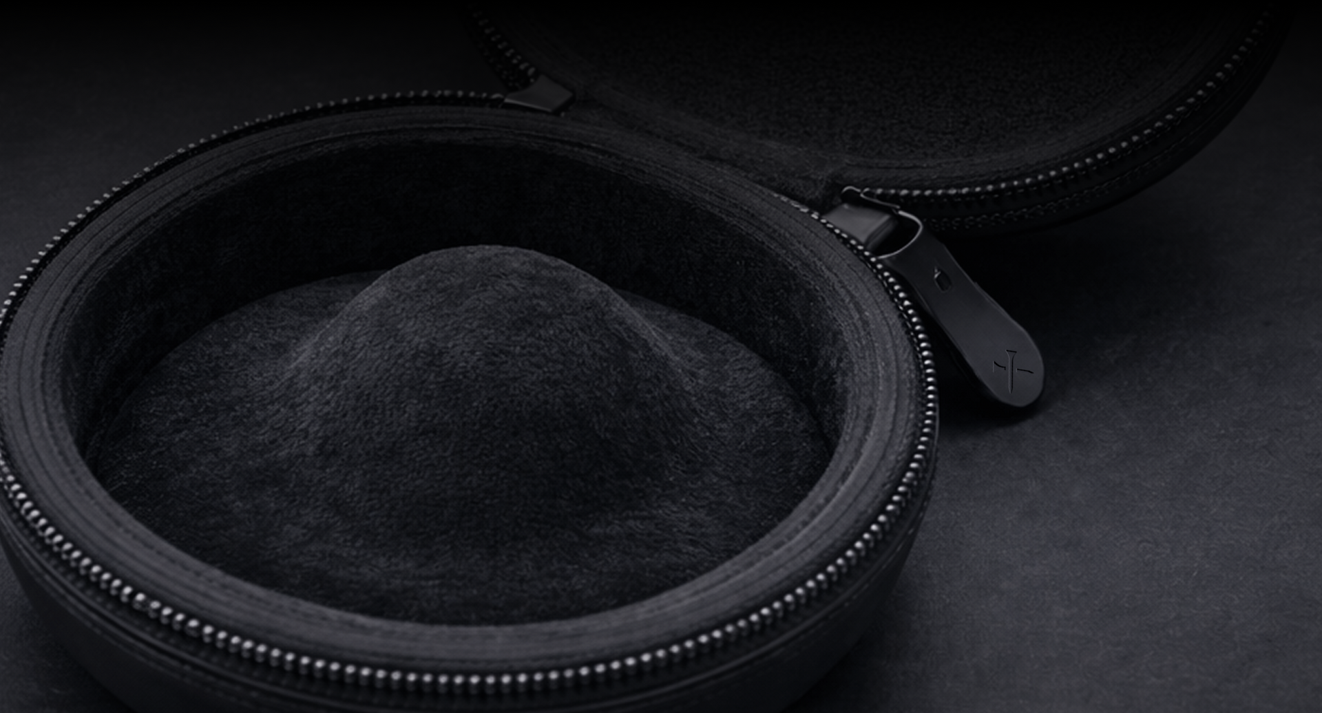 Scratch-Resistant<br>Lining