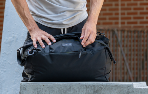 weekend-duffel-popup-img-mobile-3